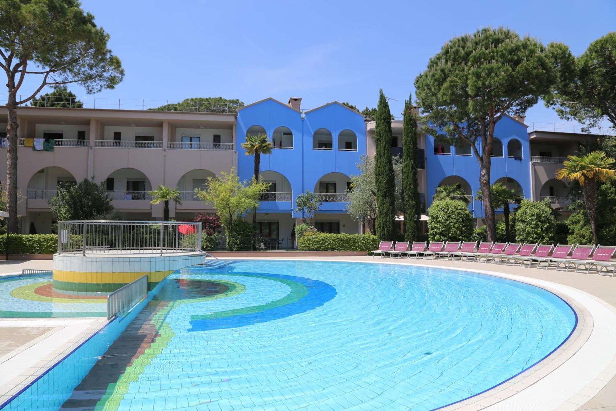 Villaggio Mare Blu 5*